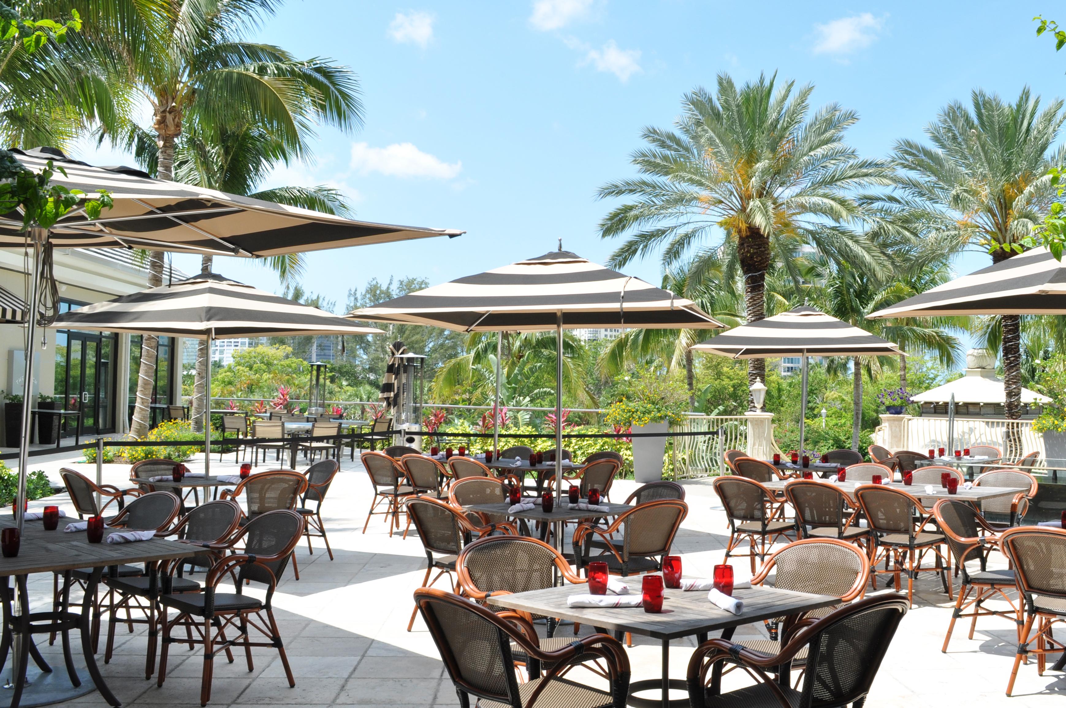 Naples Grande Beach Resort Exterior photo