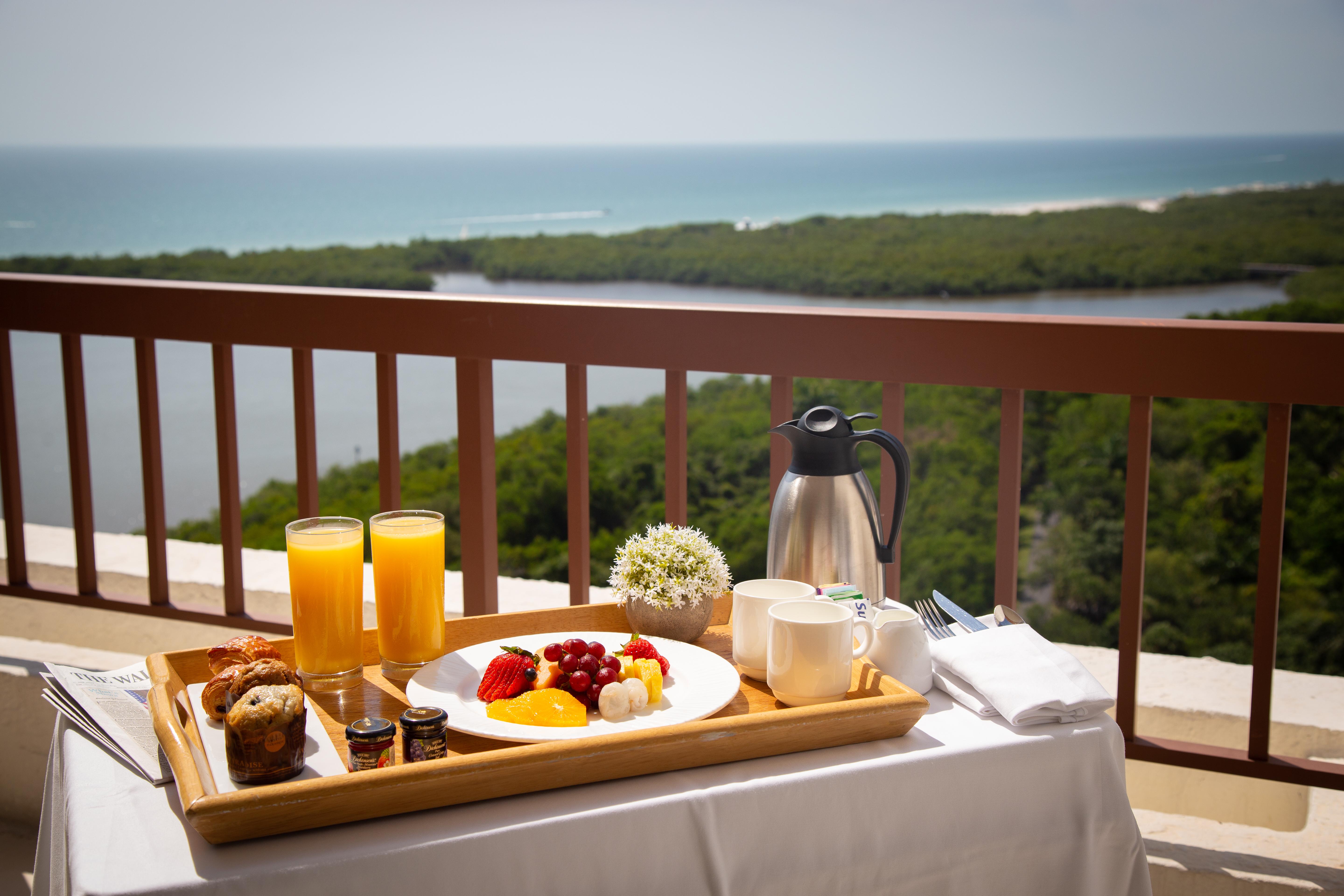 Naples Grande Beach Resort Exterior photo